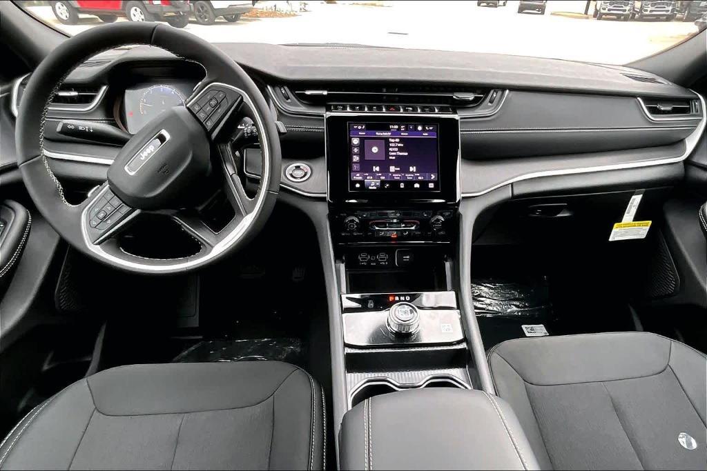 new 2025 Jeep Grand Cherokee car, priced at $36,868