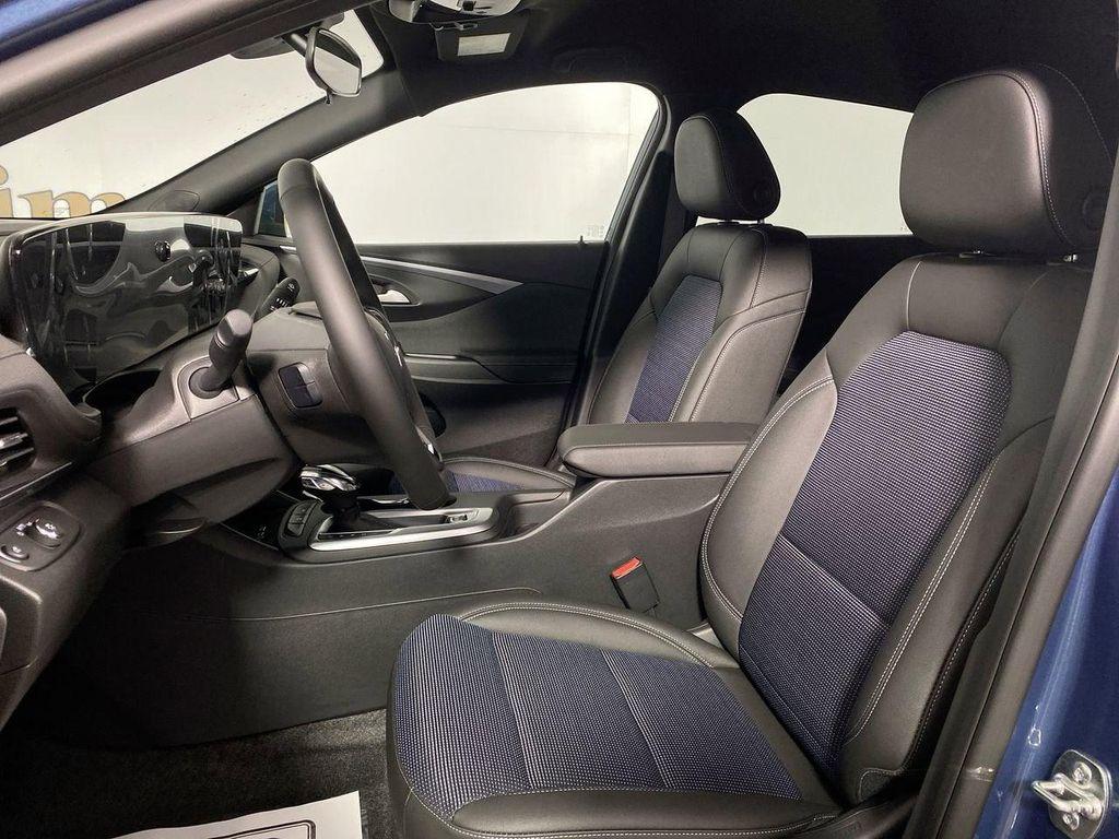 new 2026 Buick Envista car, priced at $27,045