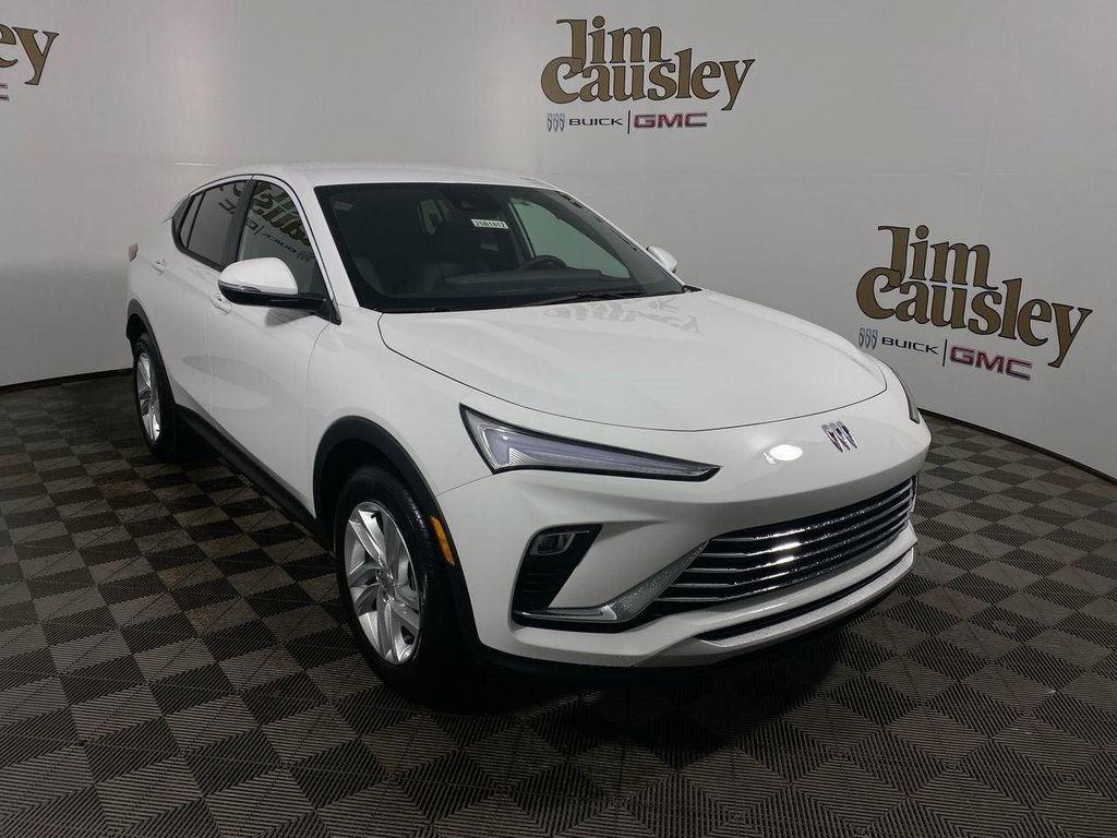 new 2025 Buick Envista car, priced at $25,530