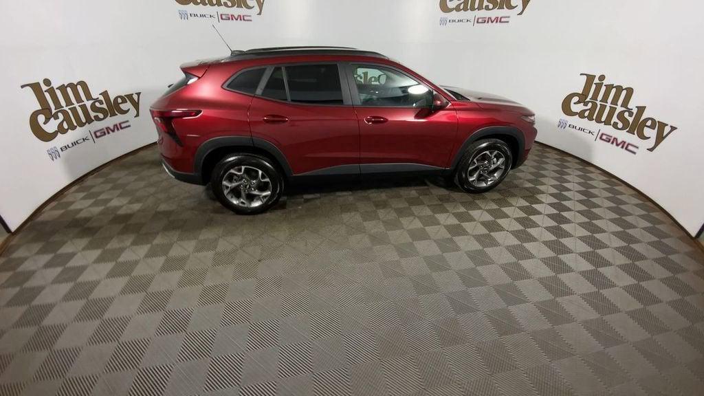 used 2025 Chevrolet Trax car, priced at $23,895