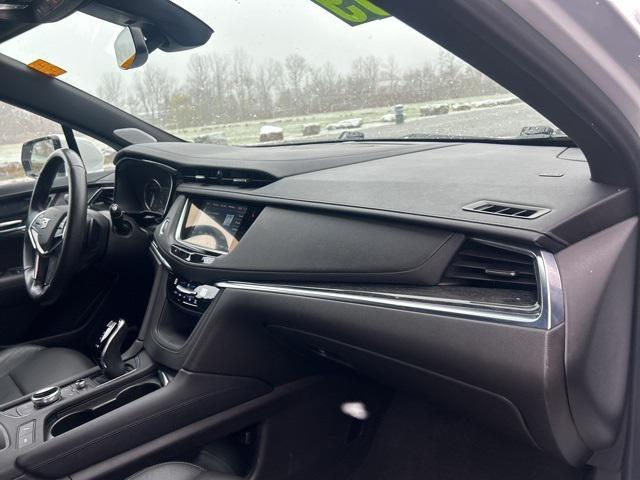 used 2022 Cadillac XT5 car, priced at $34,939