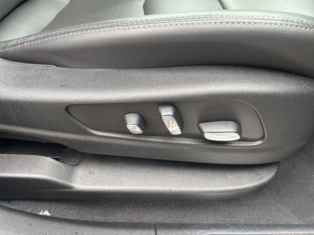 used 2022 Cadillac XT5 car, priced at $34,939