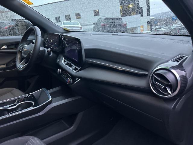 used 2025 Chevrolet Equinox car, priced at $25,909