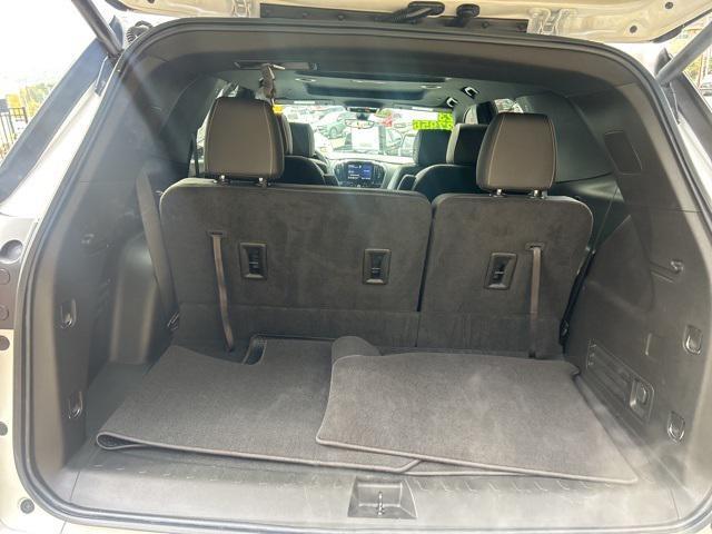 used 2023 Chevrolet Traverse car, priced at $32,956