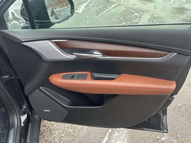 used 2021 Cadillac XT5 car, priced at $31,938