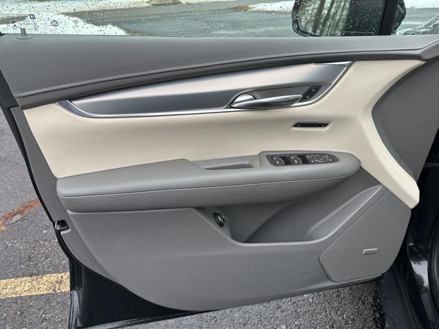 used 2021 Cadillac XT5 car, priced at $27,957