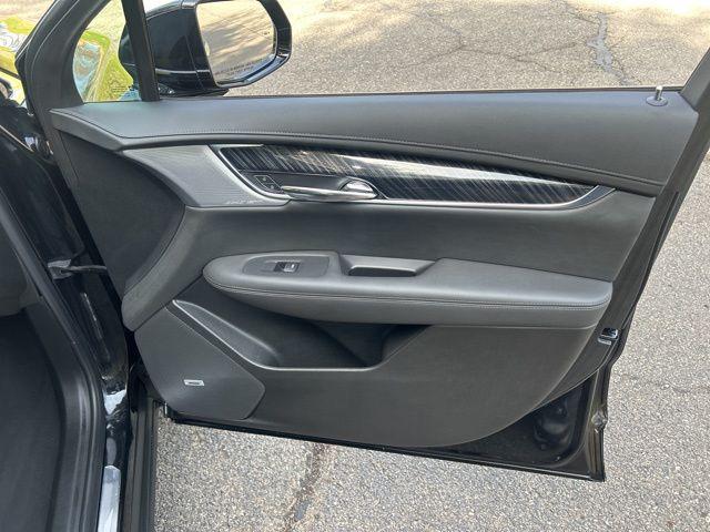 used 2024 Cadillac XT6 car, priced at $44,934