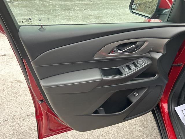 used 2023 Chevrolet Traverse car, priced at $28,932