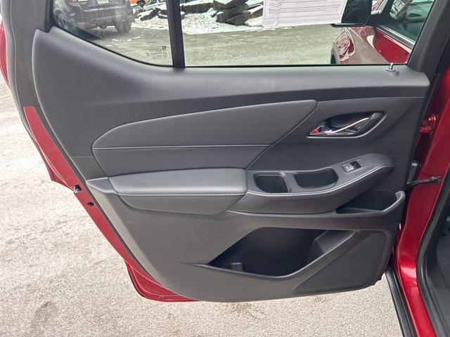 used 2023 Chevrolet Traverse car, priced at $28,932