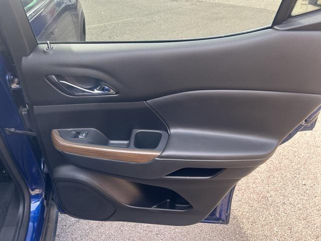 used 2023 GMC Acadia car, priced at $26,929