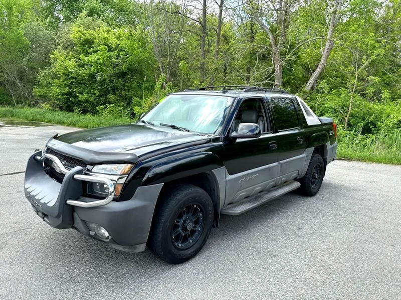 used 2006 Chevrolet Avalanche car, priced at $15,995