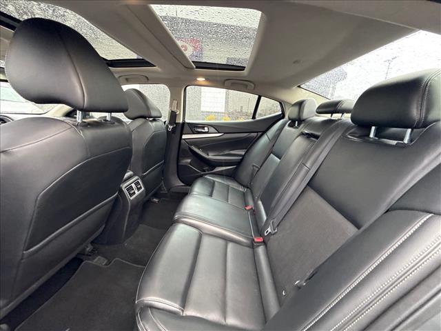 used 2017 Nissan Maxima car
