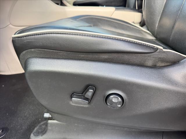 used 2021 Chrysler Pacifica car