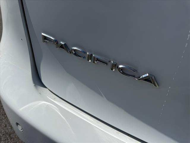 used 2021 Chrysler Pacifica car