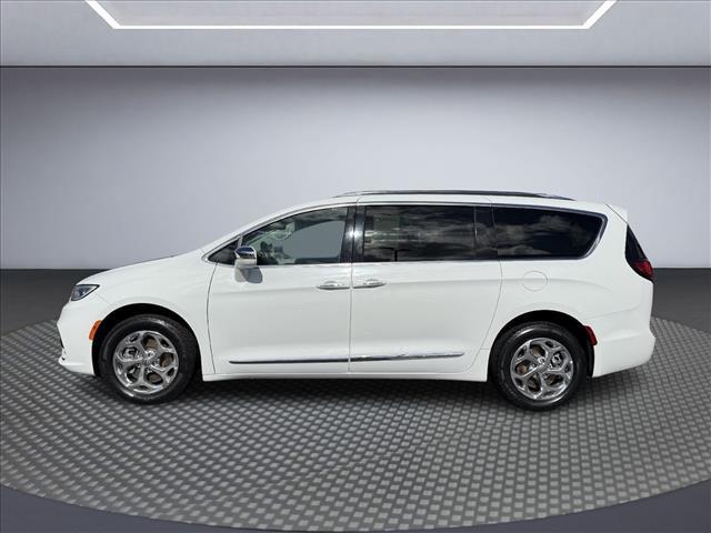 used 2021 Chrysler Pacifica car