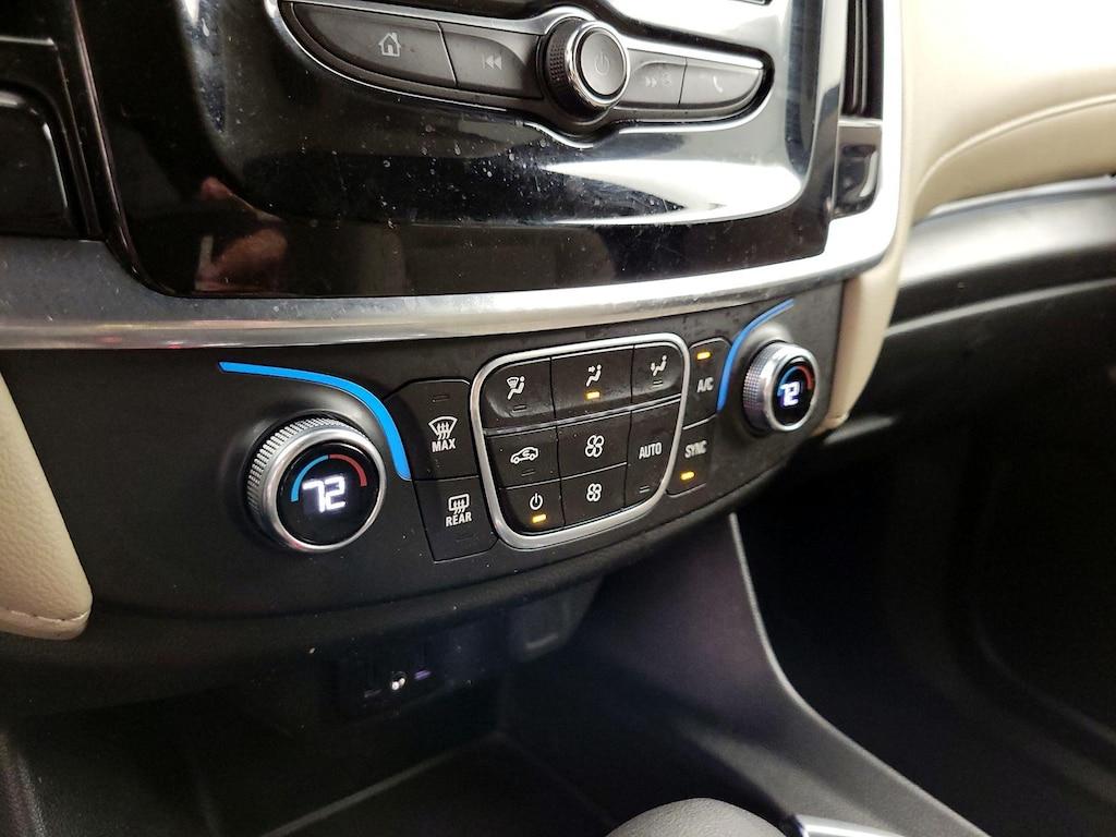 used 2022 Chevrolet Traverse car, priced at $24,998