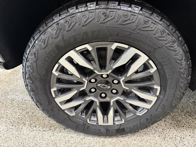 new 2026 Chevrolet Suburban car, priced at $81,190