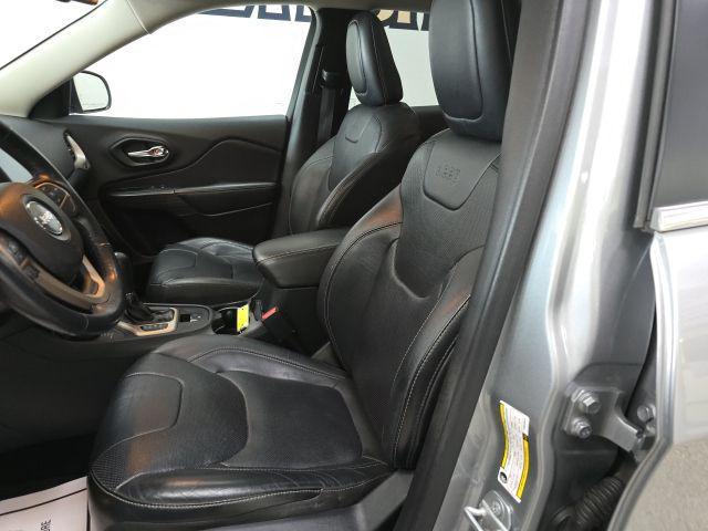 used 2015 Jeep Cherokee car, priced at $10,999