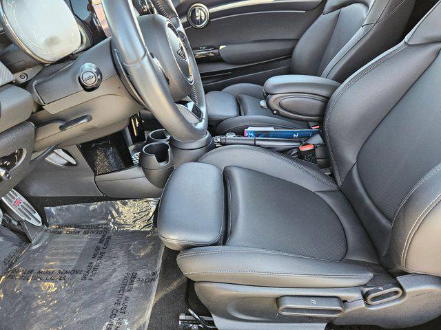 used 2023 MINI Hardtop car, priced at $24,495