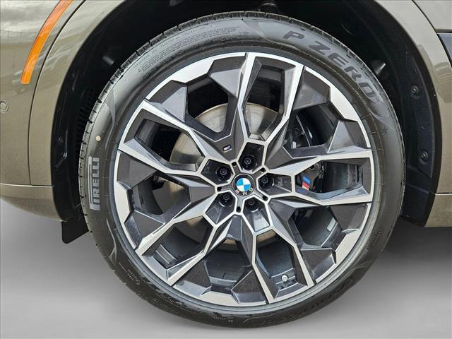 new 2026 BMW X7 car, priced at $98,700