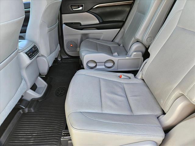 used 2016 Toyota Highlander car, priced at $21,945