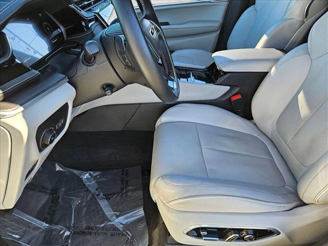 used 2022 Jeep Grand Cherokee car, priced at $25,639