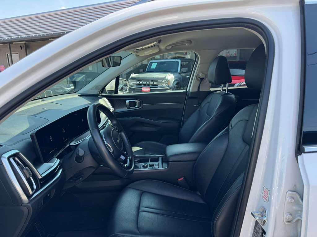 used 2024 Kia Sorento car, priced at $3,500
