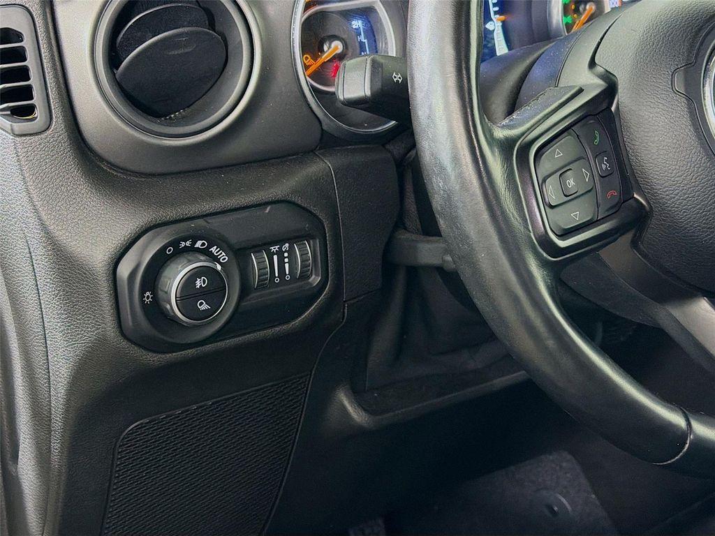 used 2021 Jeep Gladiator car, priced at $26,997