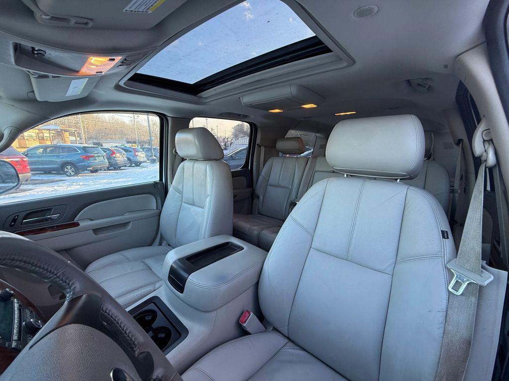 used 2010 Chevrolet Suburban car, priced at $9,495