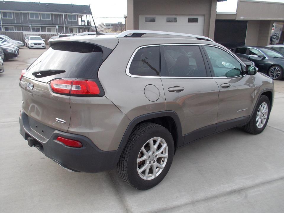 used 2017 Jeep Cherokee car, priced at $10,995