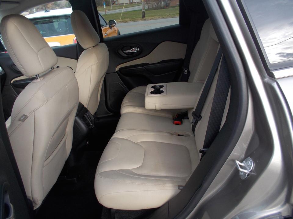 used 2017 Jeep Cherokee car, priced at $10,995