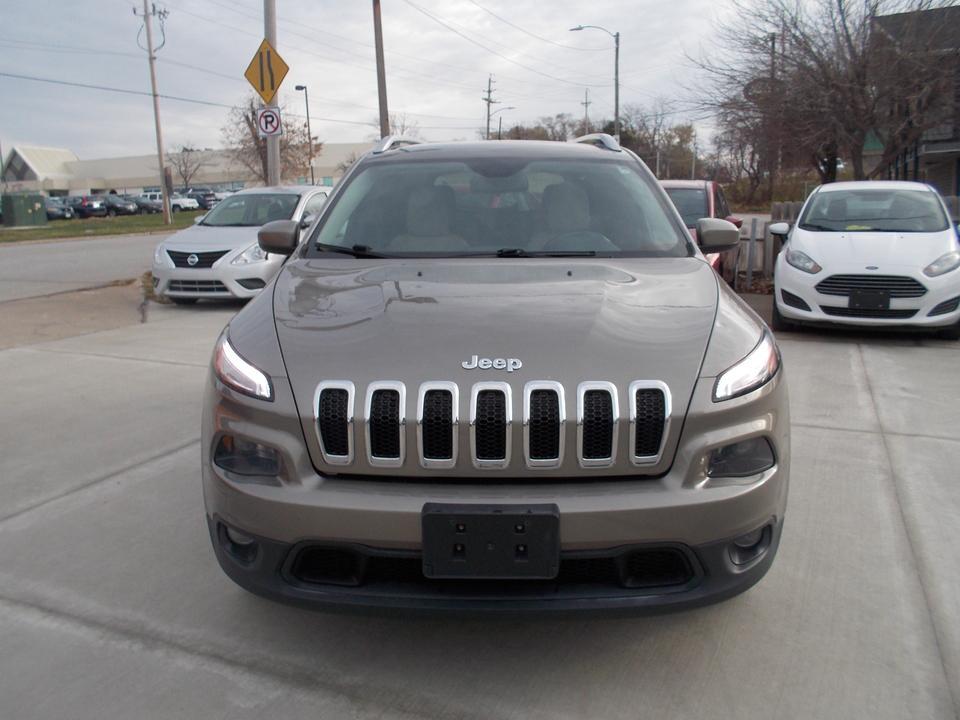 used 2017 Jeep Cherokee car, priced at $10,995