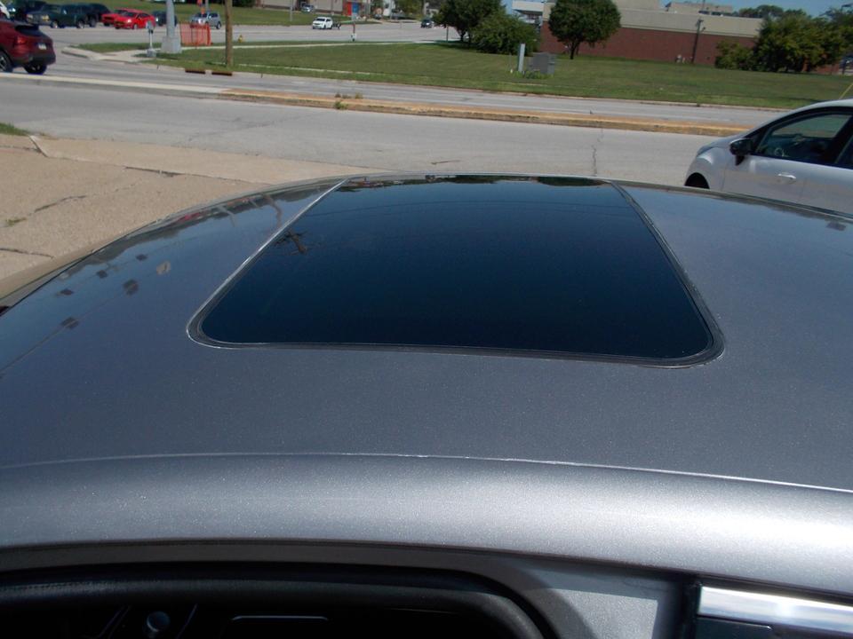 used 2015 Chrysler 200 car, priced at $7,995