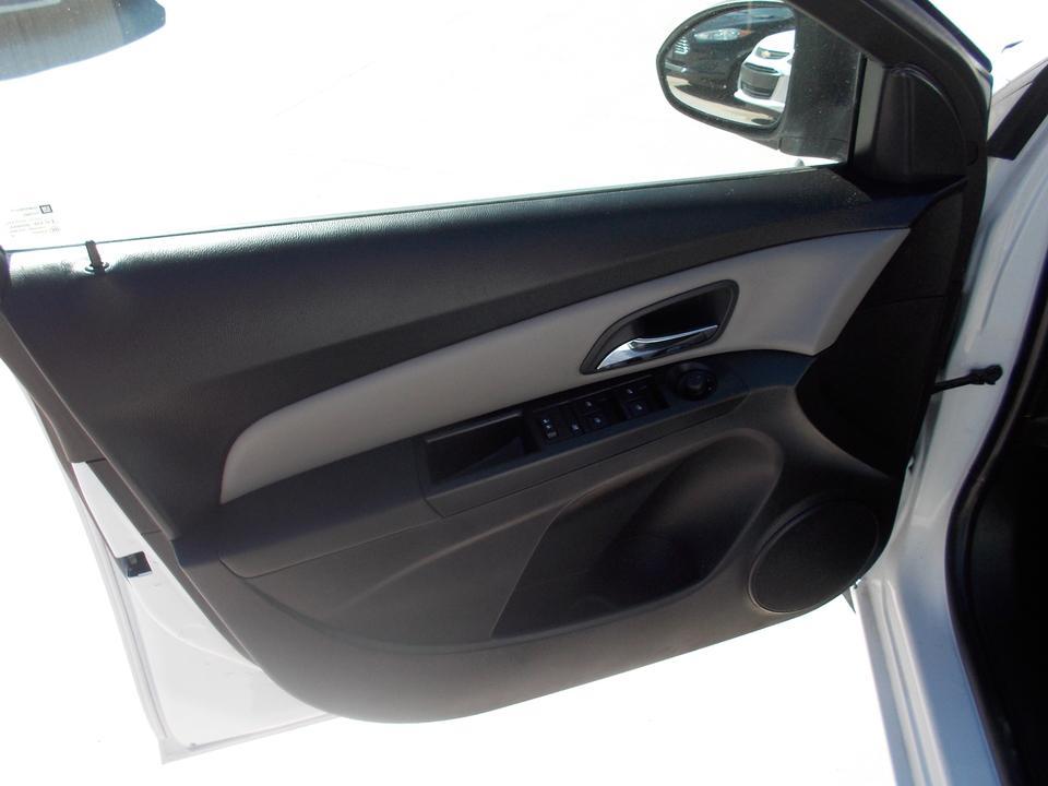 used 2015 Chevrolet Cruze car, priced at $10,995