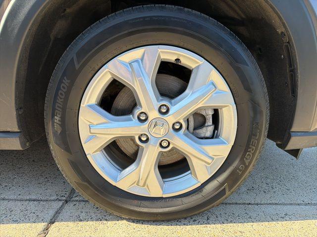 used 2025 Honda HR-V car, priced at $25,499