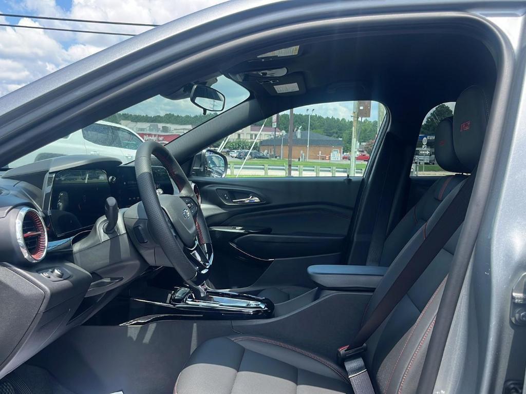 new 2025 Chevrolet Trax car, priced at $25,050