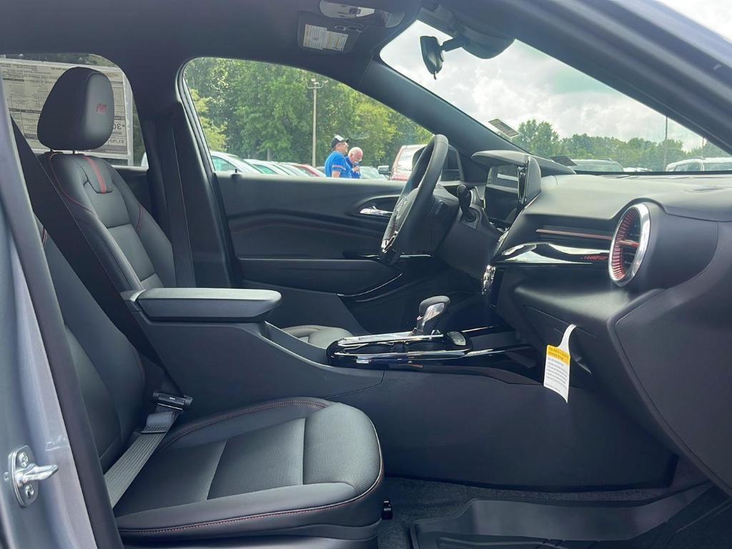 new 2025 Chevrolet Trax car, priced at $25,050