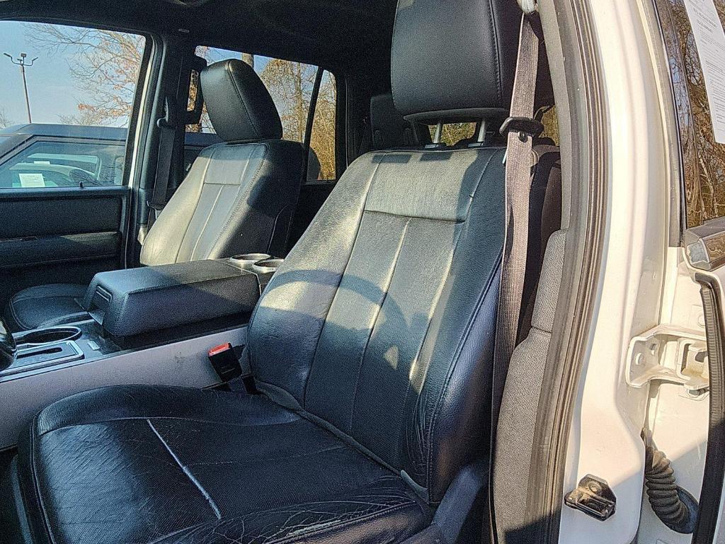 used 2016 Ford Expedition car, priced at $4,300