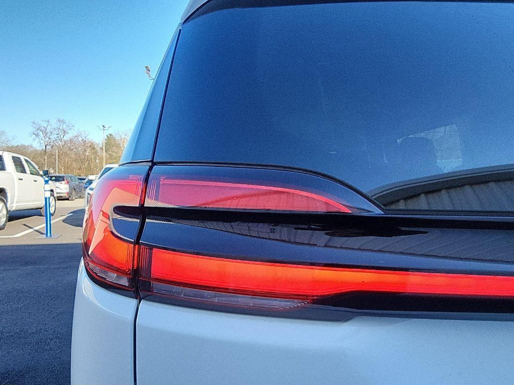 used 2023 Chrysler Pacifica car, priced at $24,000