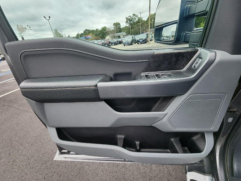 used 2022 Ford F-150 car, priced at $33,300