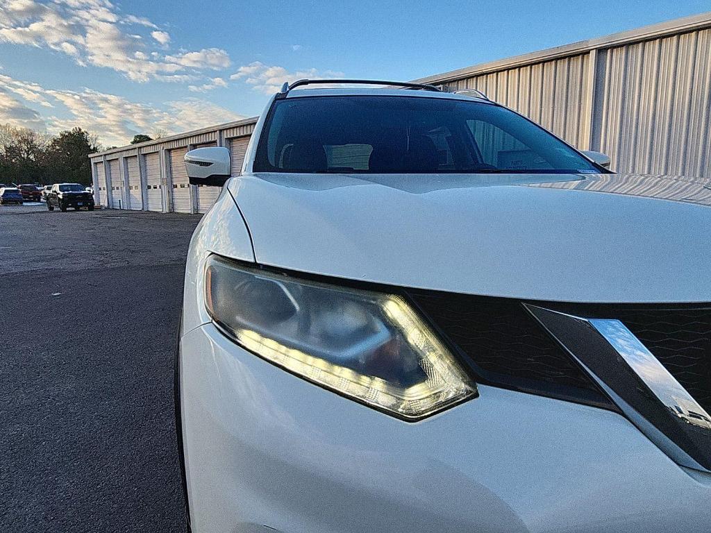 used 2016 Nissan Rogue car, priced at $12,500