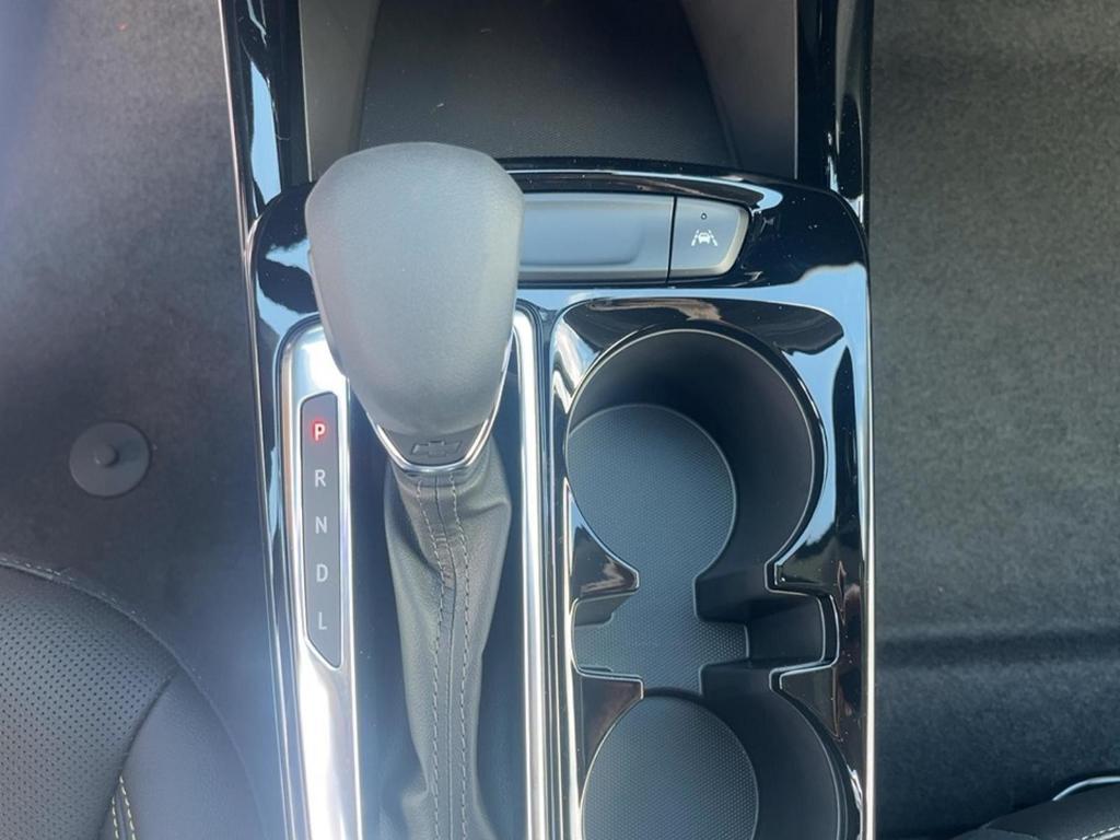 new 2025 Chevrolet Trax car, priced at $24,050