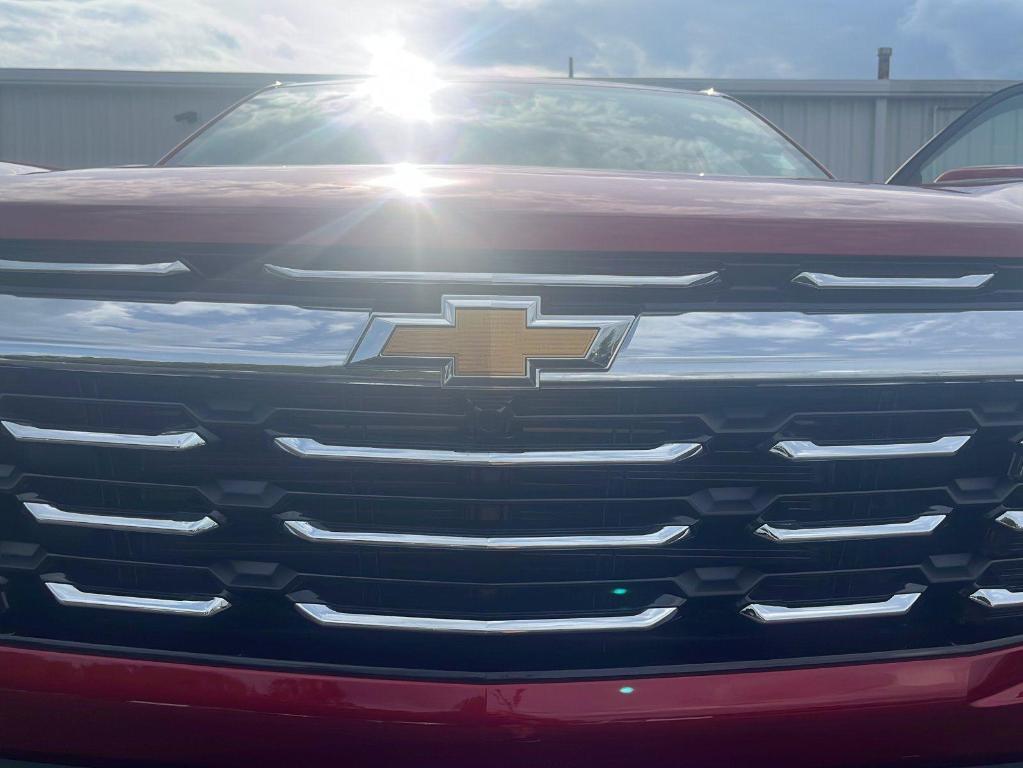 new 2026 Chevrolet Equinox car, priced at $28,410