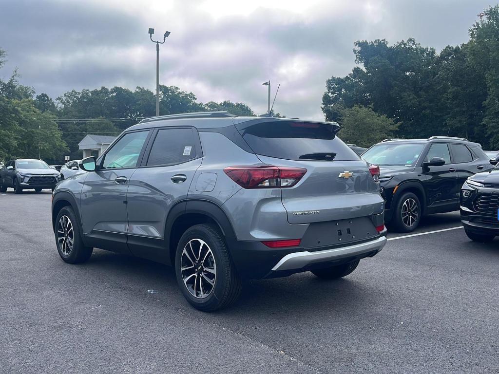 new 2026 Chevrolet TrailBlazer car, priced at $28,035