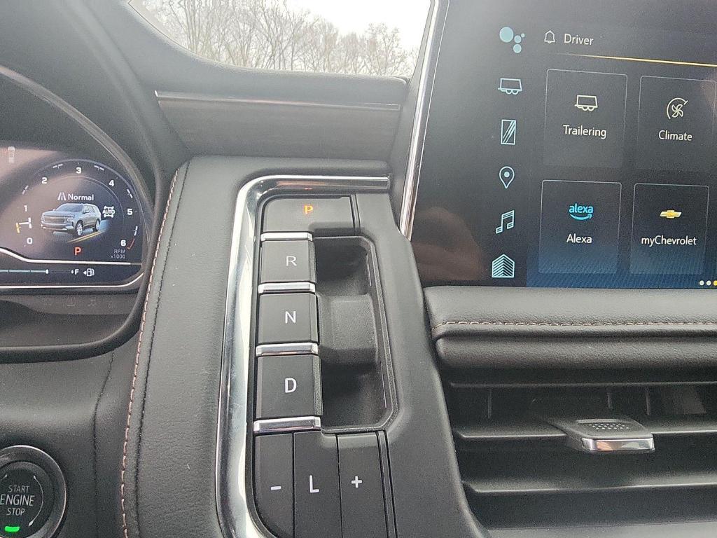 new 2024 Chevrolet Suburban car, priced at $82,665