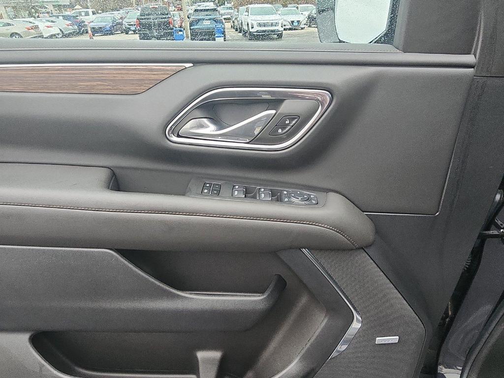 new 2024 Chevrolet Suburban car, priced at $82,665