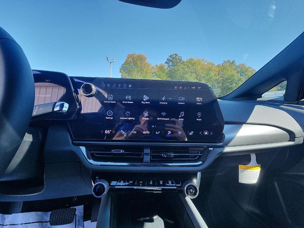 new 2025 Chevrolet Equinox EV car, priced at $38,039