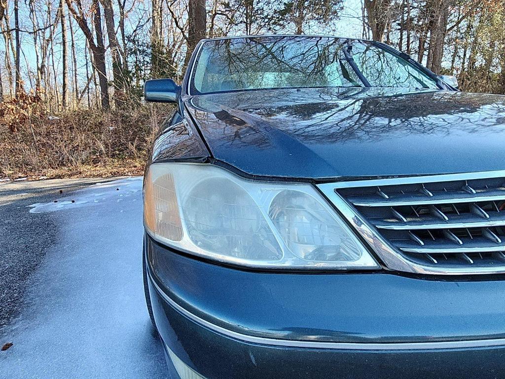 used 2003 Toyota Avalon car, priced at $2,200