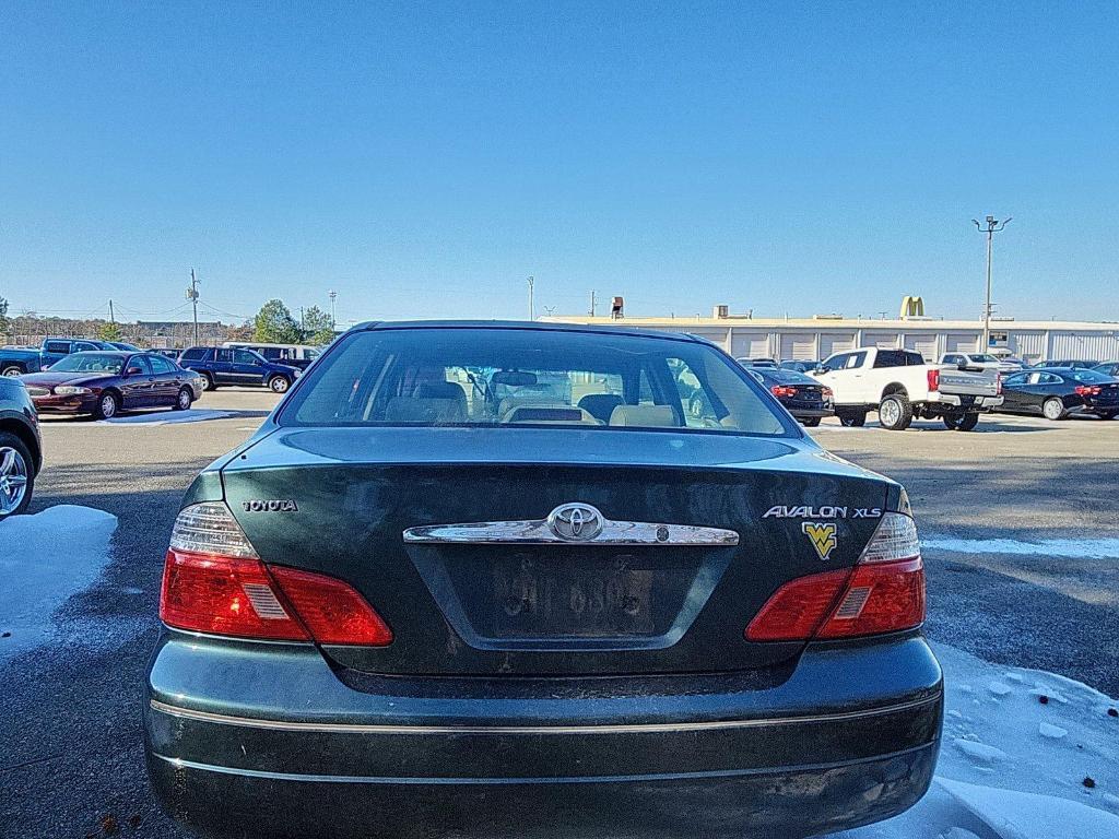 used 2003 Toyota Avalon car, priced at $2,200