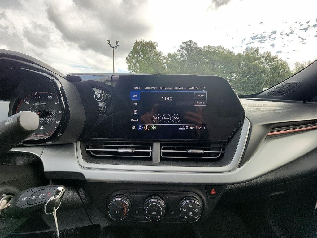 new 2025 Chevrolet Trax car, priced at $22,650